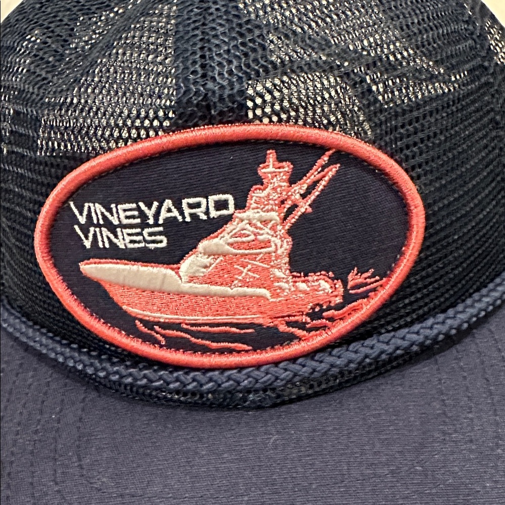 NWT Men’s Vineyard Vines Trucker Hat - Picture 2 of 4